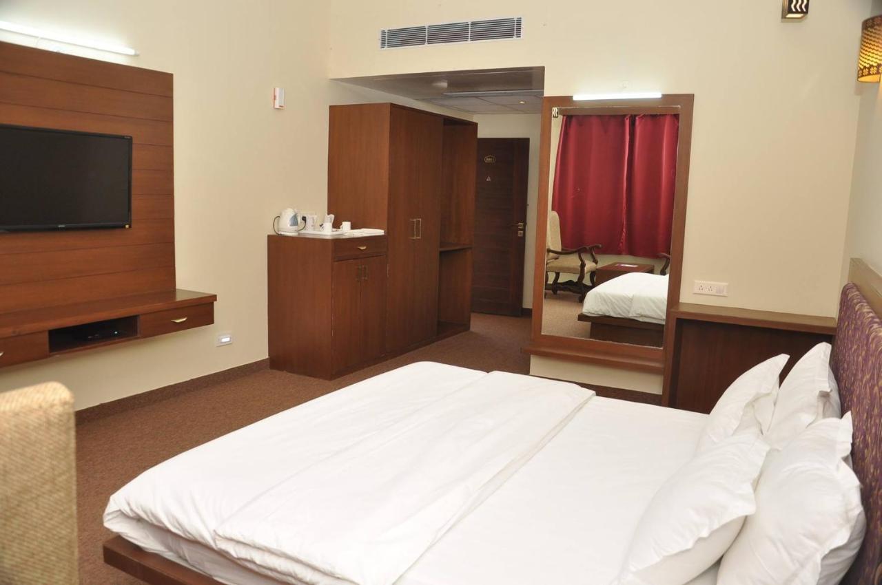 Neelkanth'S Bagar Inn Resort Jhunjhunu Exterior foto